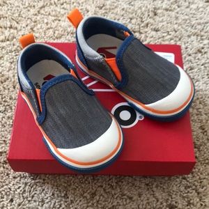 See Kai run slip on size 4